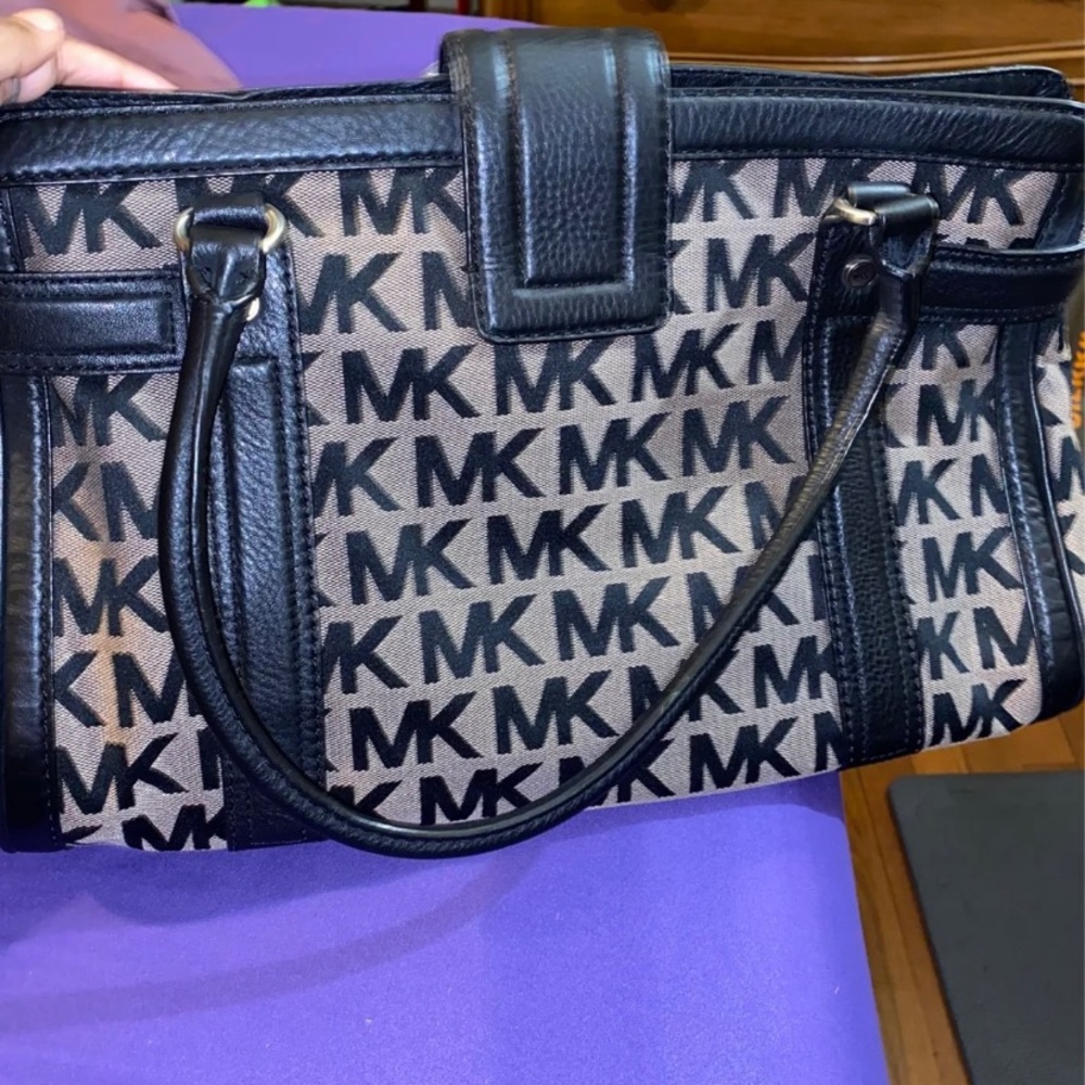 Black Michael Kors Purse